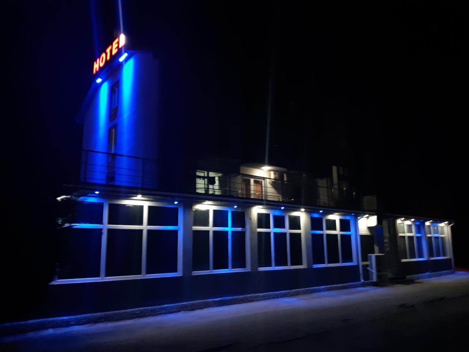 Hotel Ariston Струга Экстерьер фото