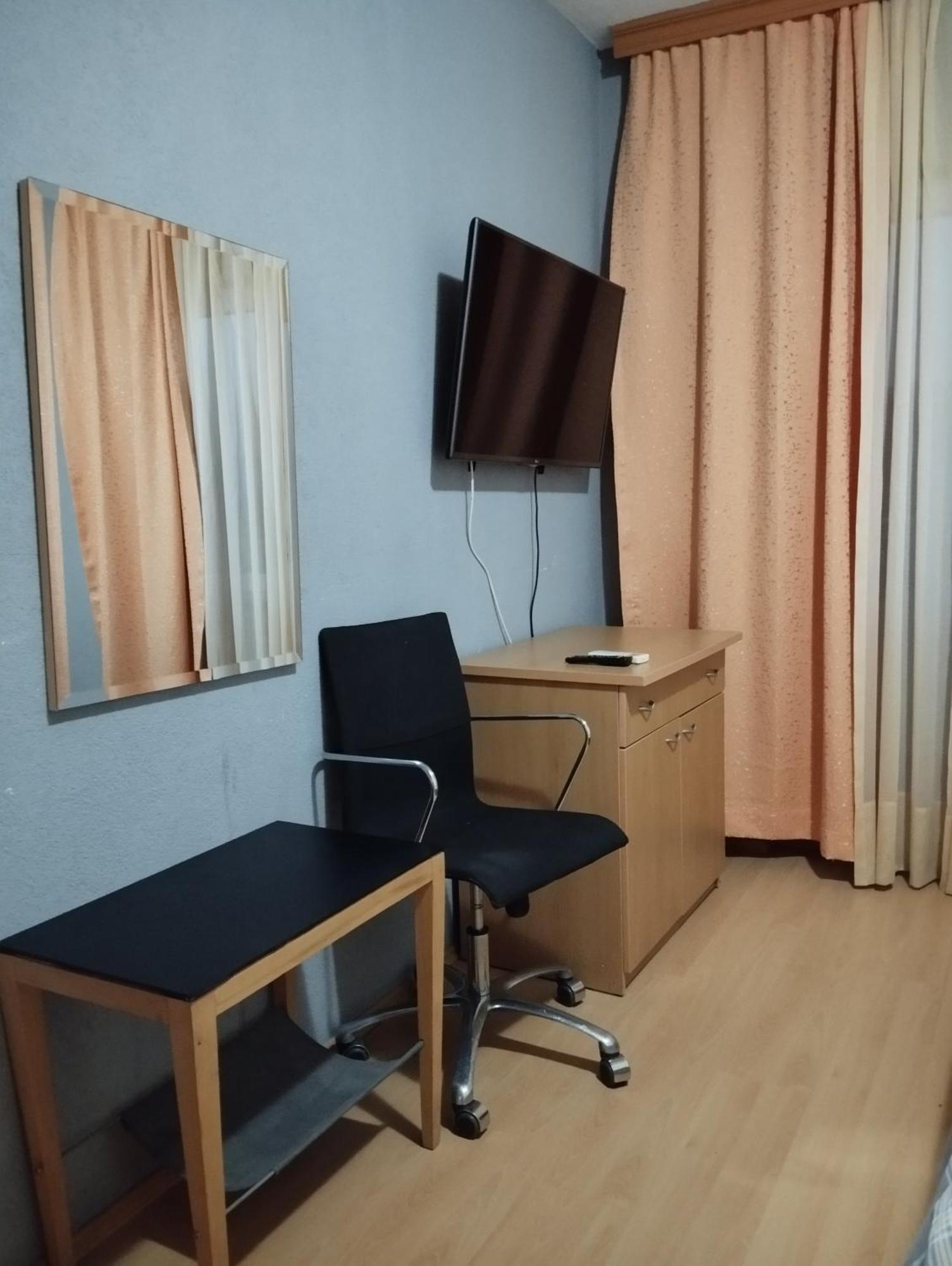 Hotel Ariston Струга Экстерьер фото