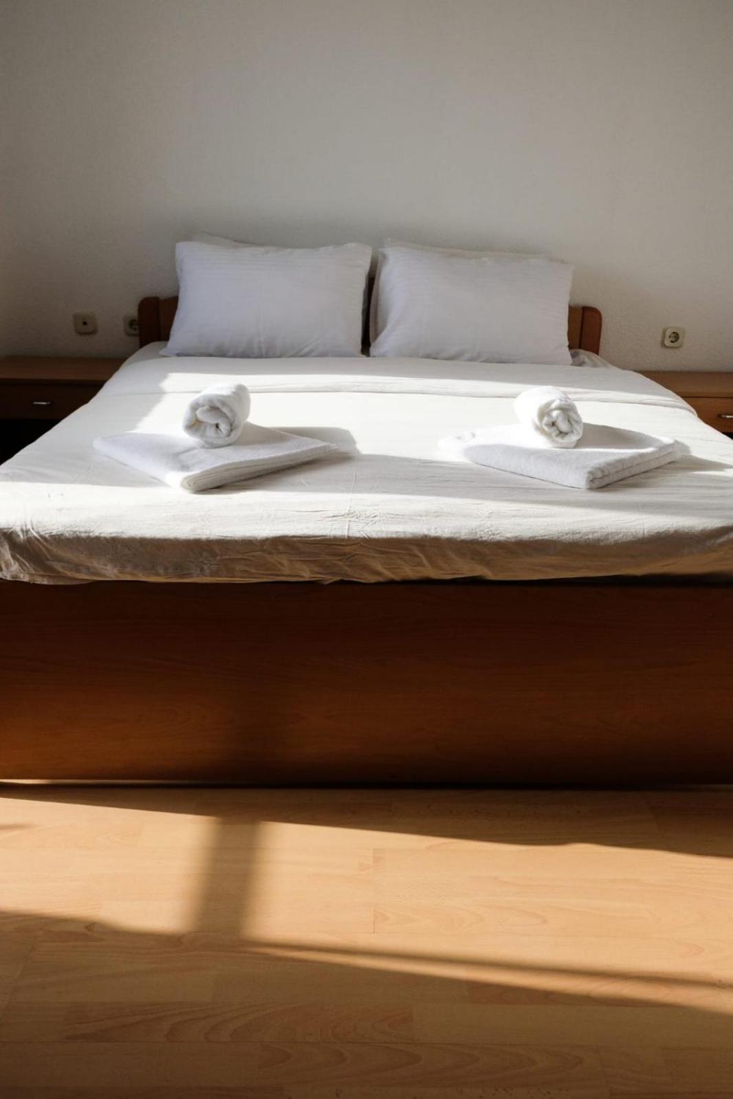Hotel Ariston Струга Экстерьер фото