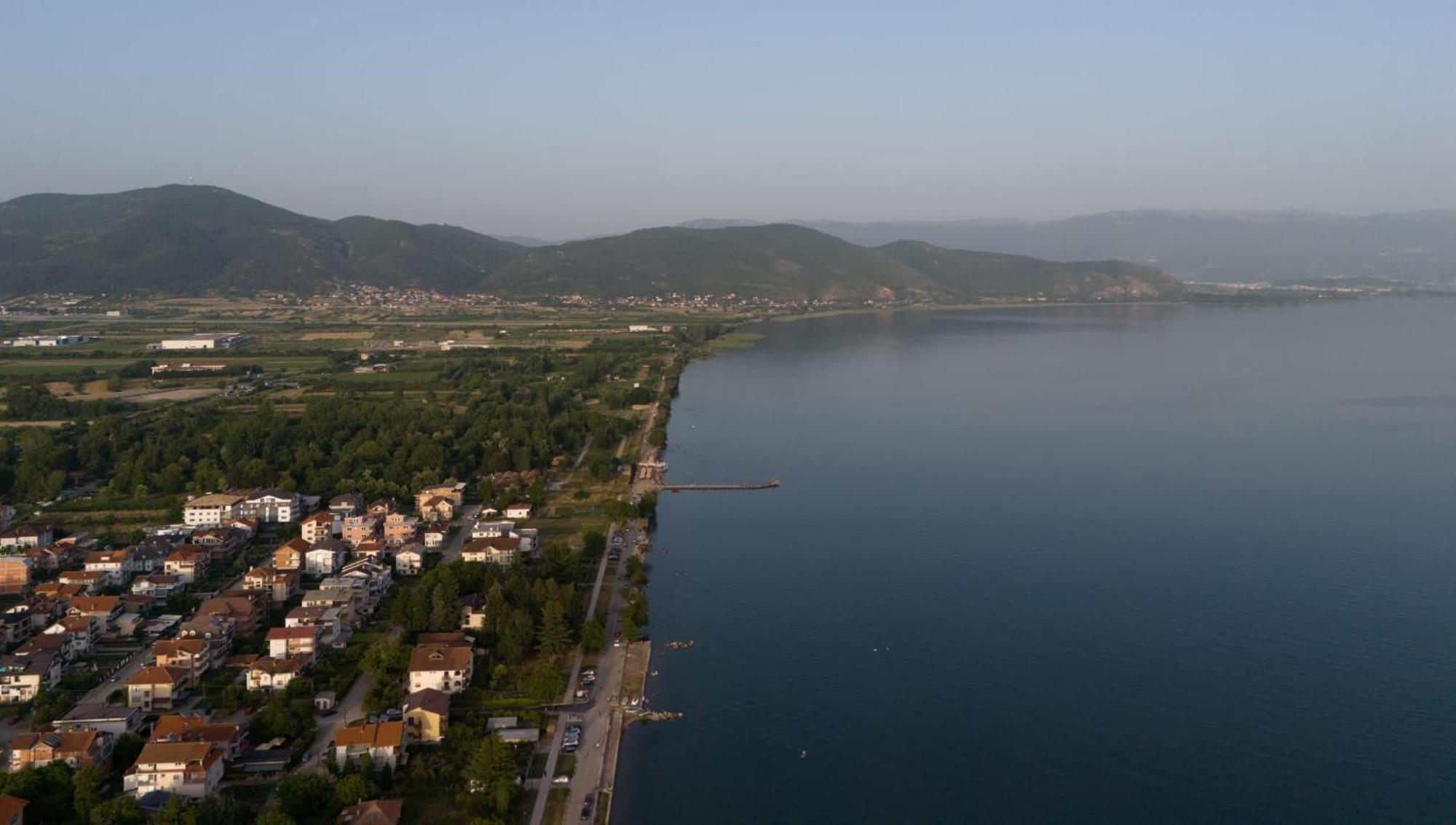 Hotel Ariston Струга Экстерьер фото