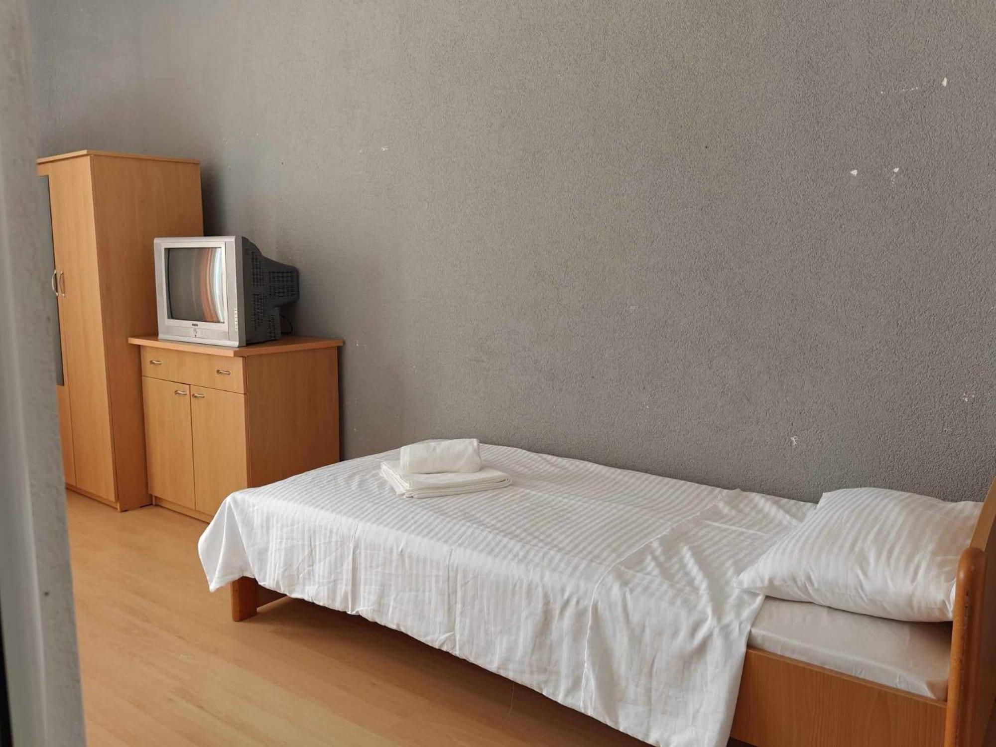 Hotel Ariston Струга Экстерьер фото