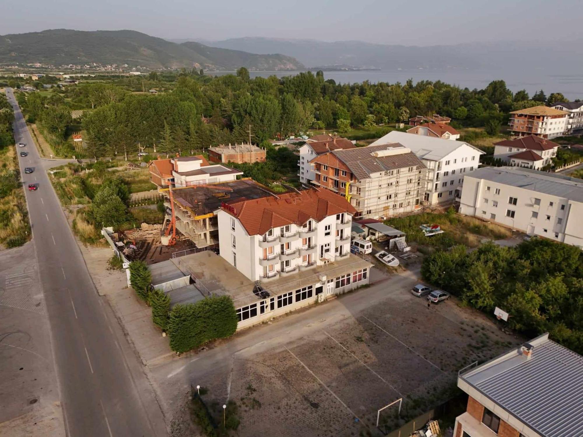 Hotel Ariston Струга Экстерьер фото